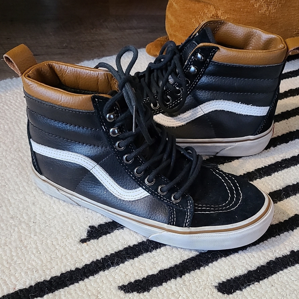 Vans Sk8-Hi MTE Sneaker Black and Brown